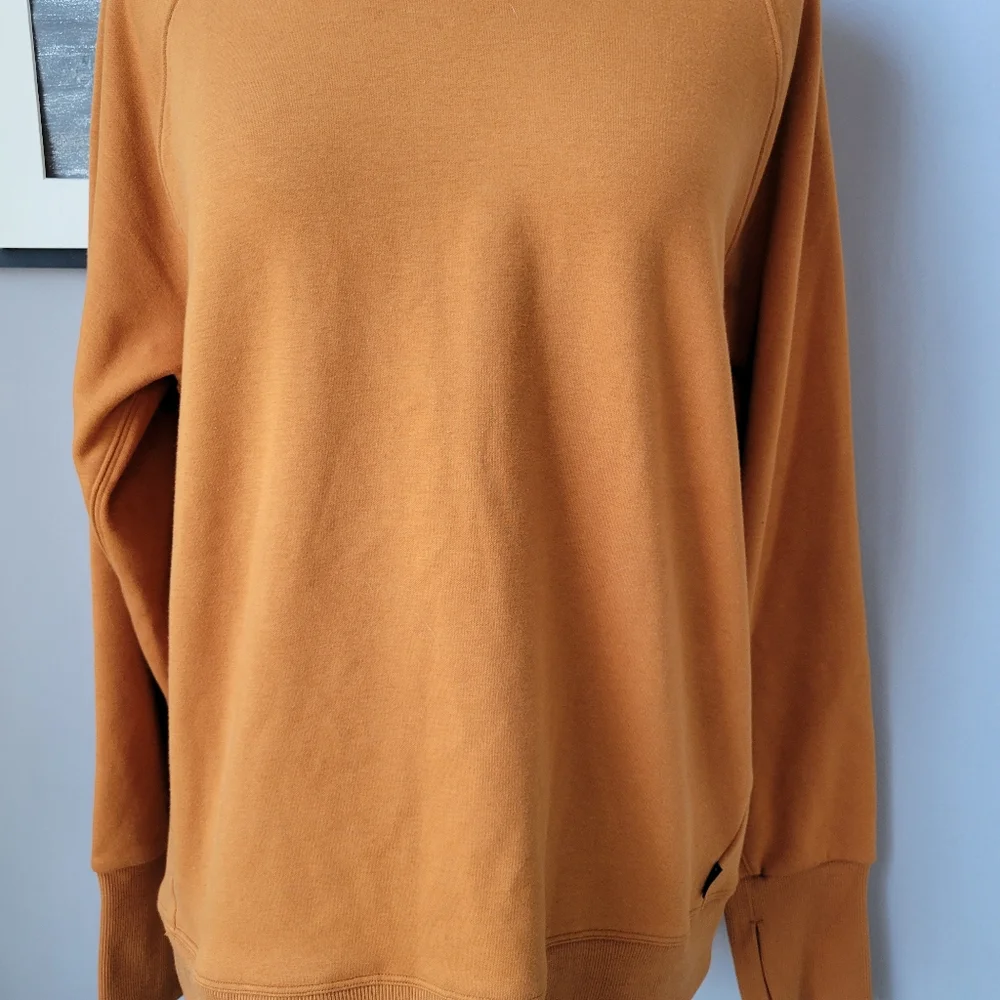 Athleta Triumph Crew Neck Sweatshirt Cattail Brown L - Picture 6 of 12